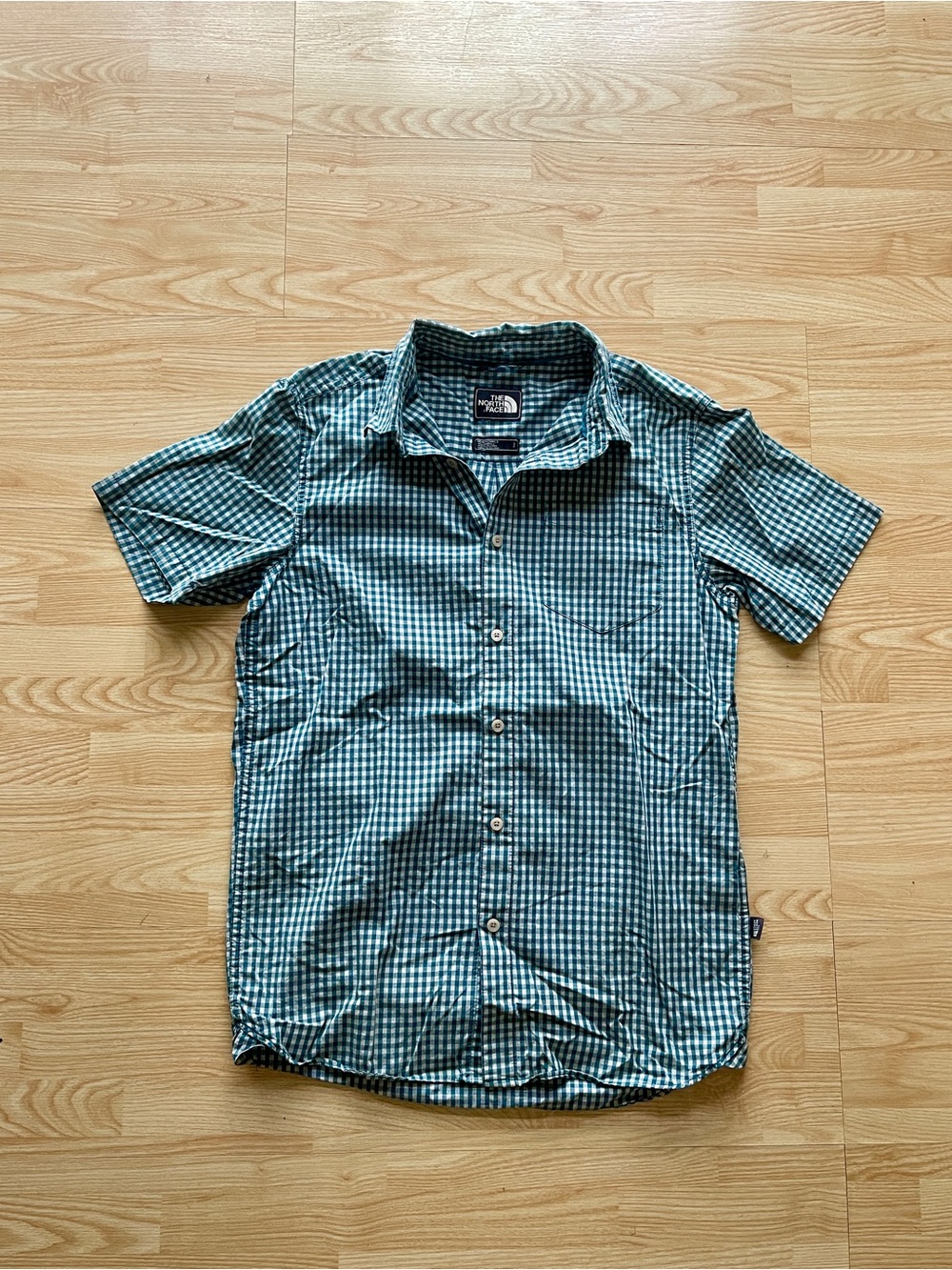 The North Face Men's Short Sleeve Button Down Shirt, Size S, Green Checkered